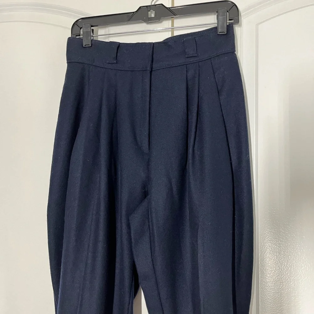 Vintage navy pleated trousers tapered legs - Picture 9 of 11